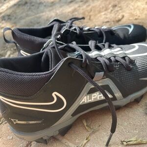 Nike Black and White Athletic Shoes with Mesh Ventilation